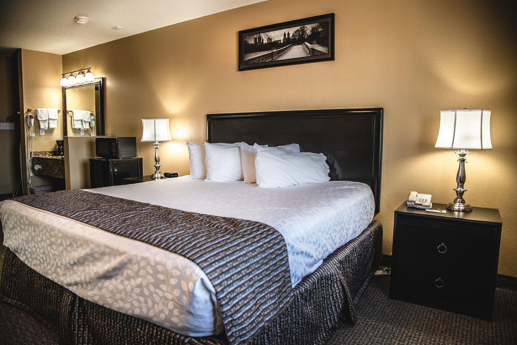 The Stone Castle Hotel & Conference Center Branson Esterno foto