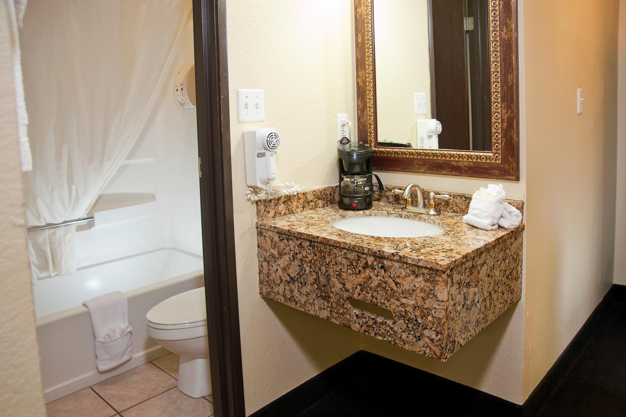 The Stone Castle Hotel & Conference Center Branson Esterno foto