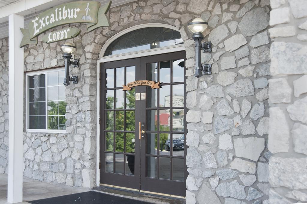 The Stone Castle Hotel & Conference Center Branson Esterno foto