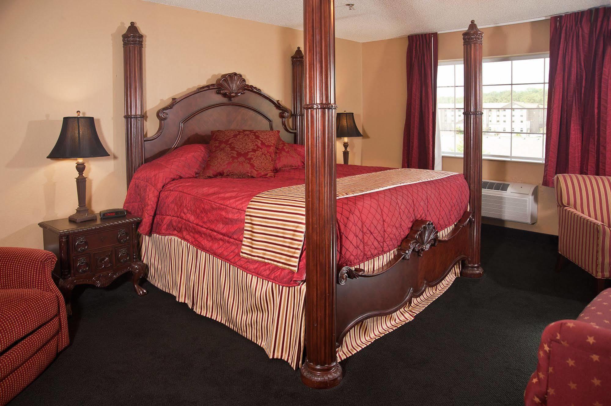 The Stone Castle Hotel & Conference Center Branson Esterno foto