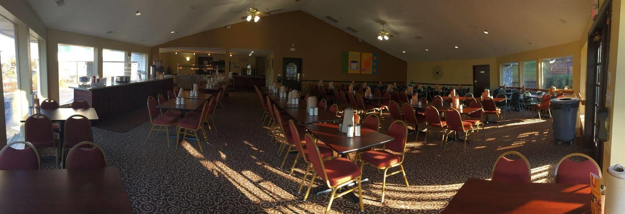 The Stone Castle Hotel & Conference Center Branson Esterno foto