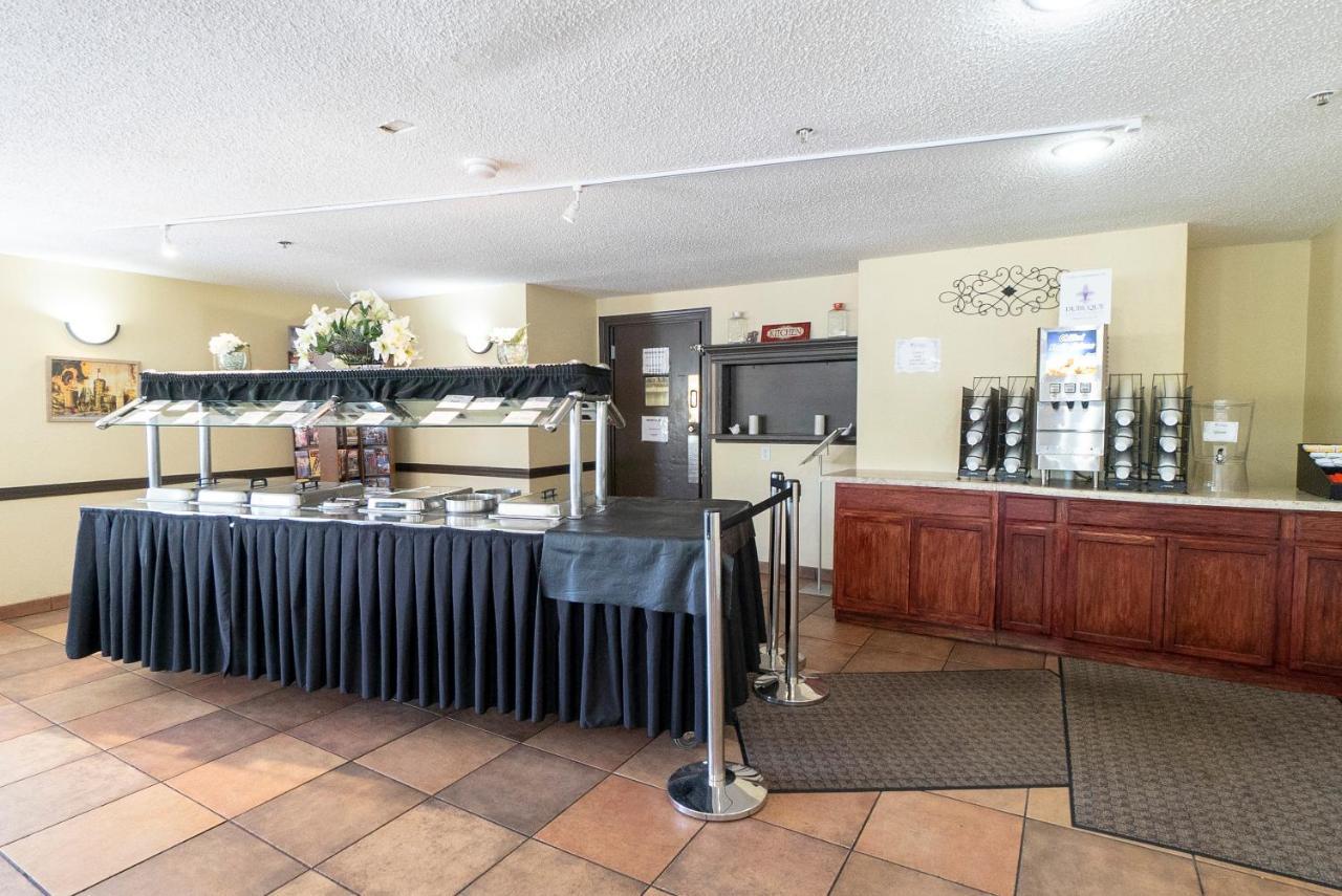 The Stone Castle Hotel & Conference Center Branson Esterno foto