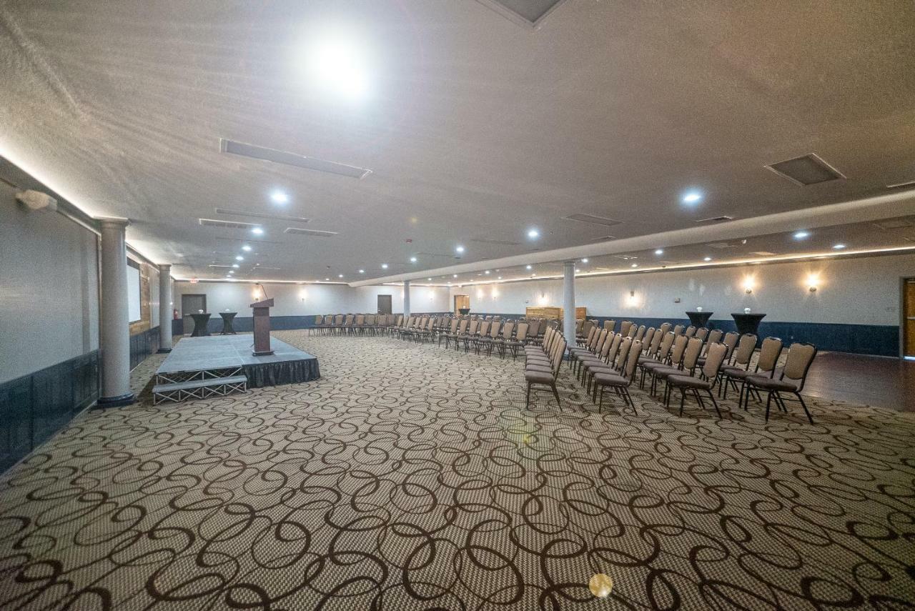 The Stone Castle Hotel & Conference Center Branson Esterno foto